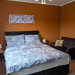 Benesov U Broumova 3*