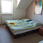 Vendégház Benesov U Broumova 3*