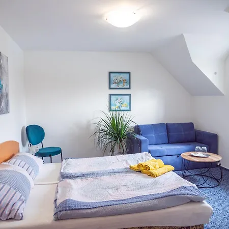 Benesov U Broumova Guest house