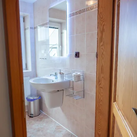 Guest house Benesov U Broumova