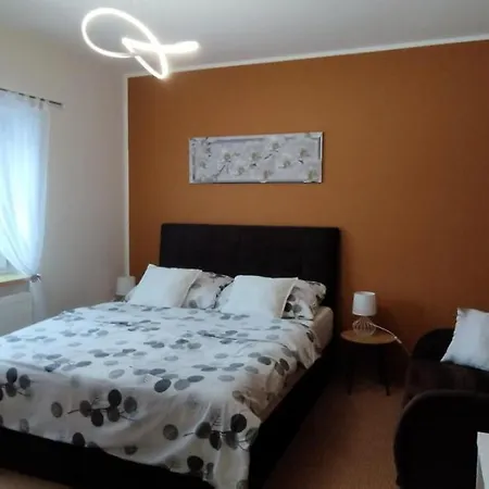 Benešov U Broumova Penzion 3*